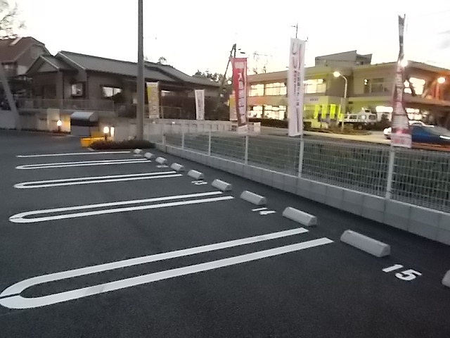 14/20 駐車場