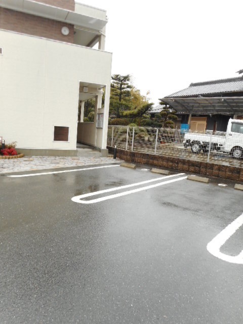 14/20 駐車場