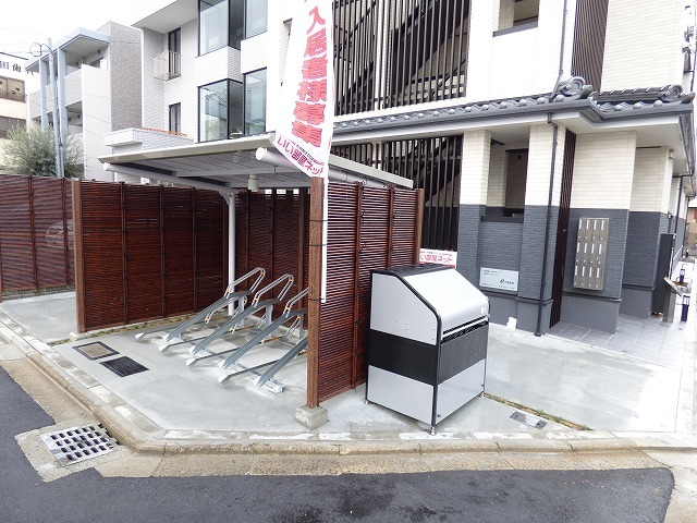 14/20 駐車場