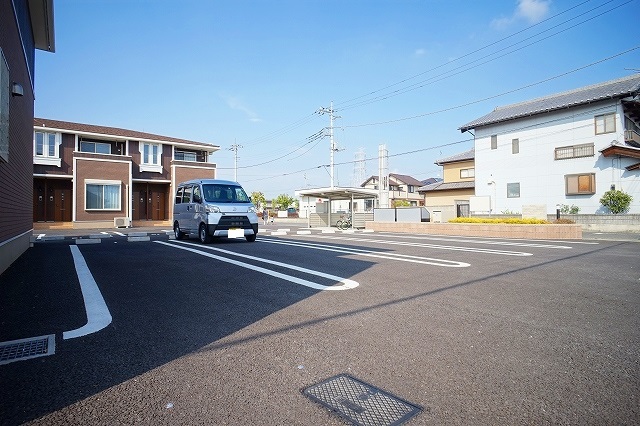 14/20 駐車場