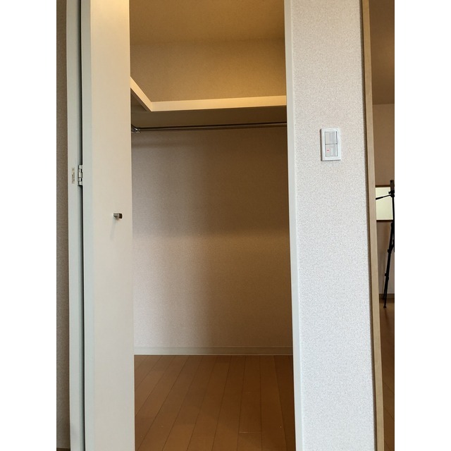 21/22 エントランス