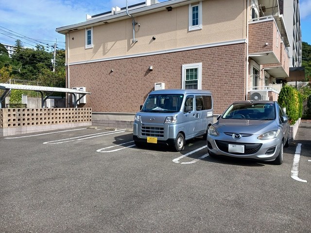 14/20 駐車場
