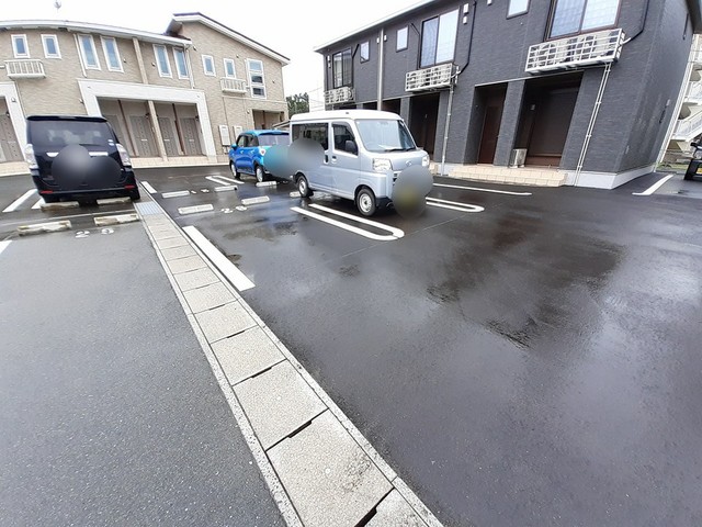 2/8 駐車場