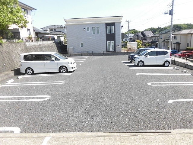 14/20 駐車場