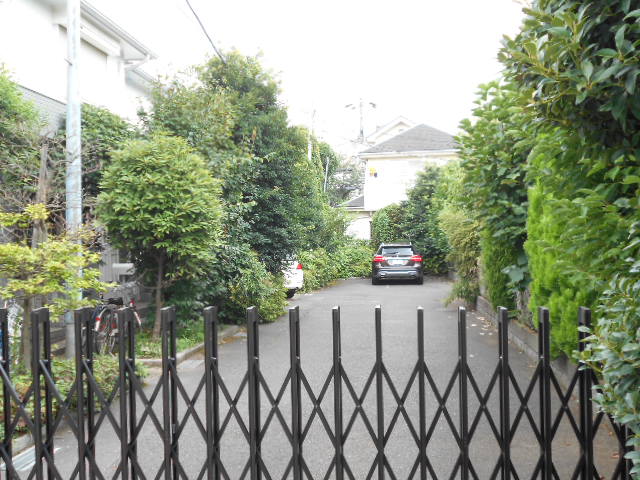 22/23 駐車場