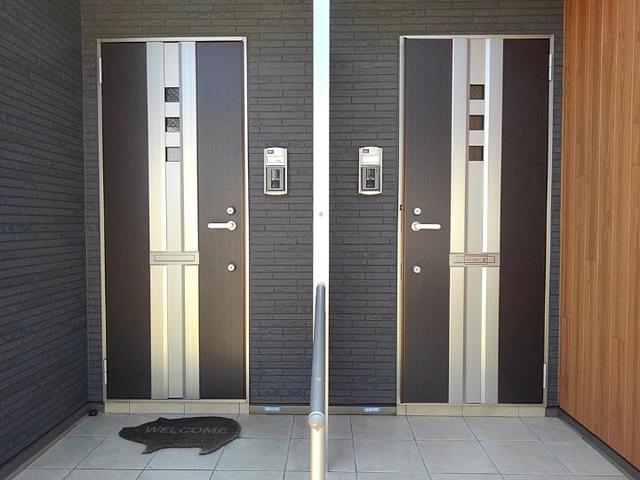 13/23 エントランス