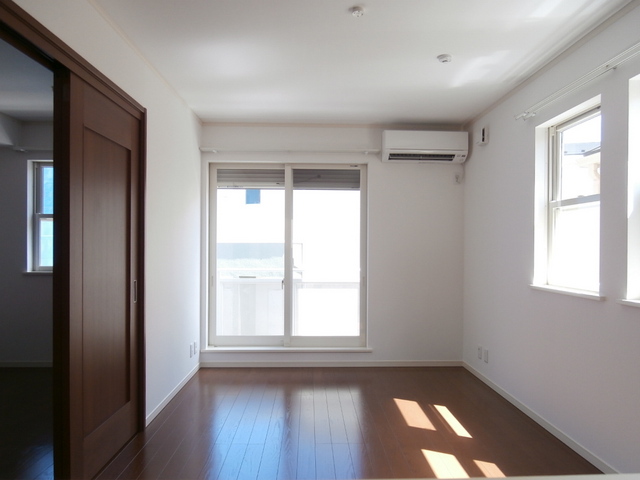 13/30 リビング/ダイニング