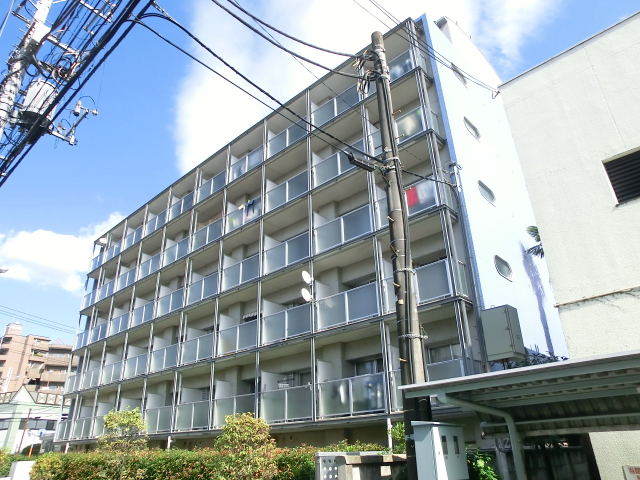 15/16 エントランス