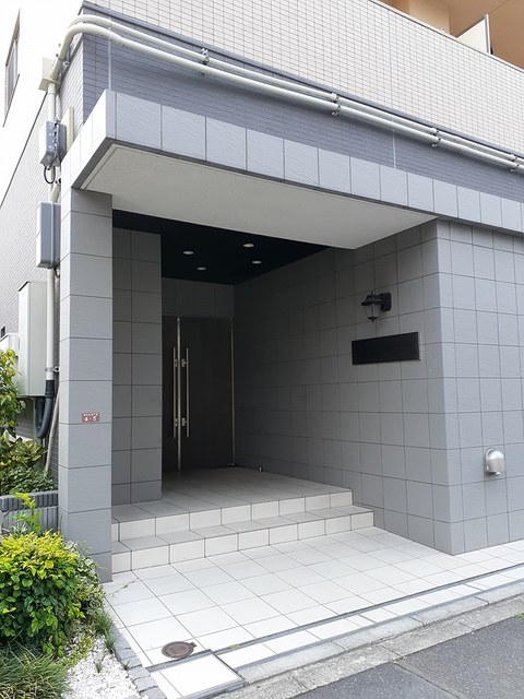 14/21 エントランス