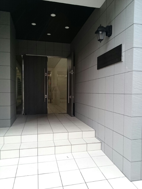 14/21 エントランス