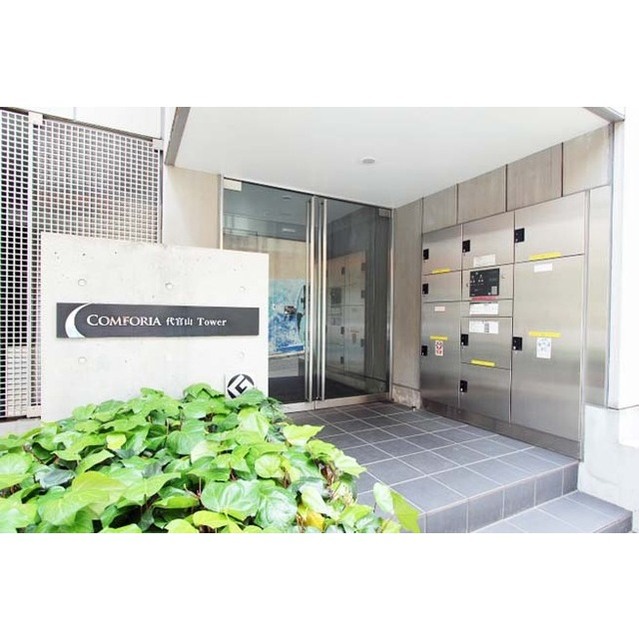 6/7 エントランス