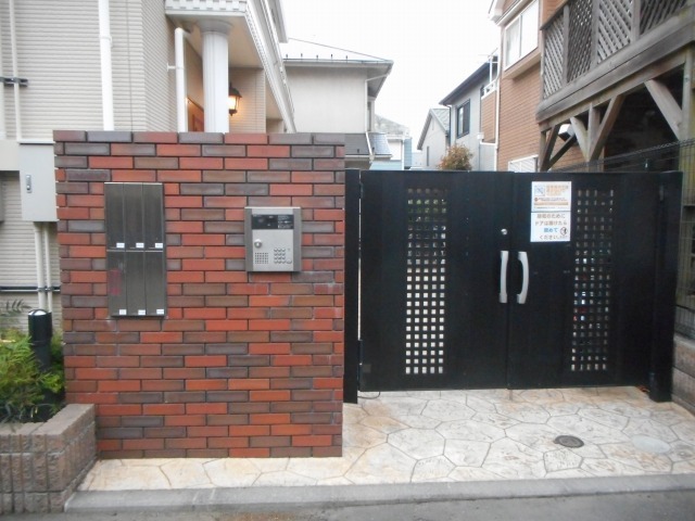 14/21 エントランス