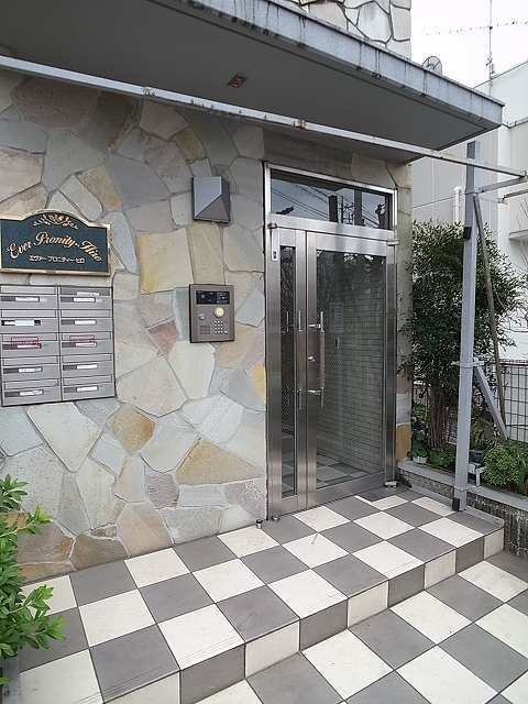 15/20 エントランス