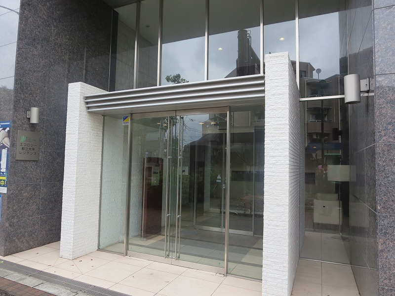 19/29 エントランス