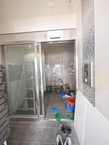 14/20 エントランス