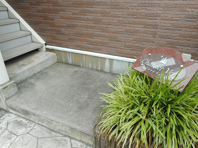 17/25 エントランス