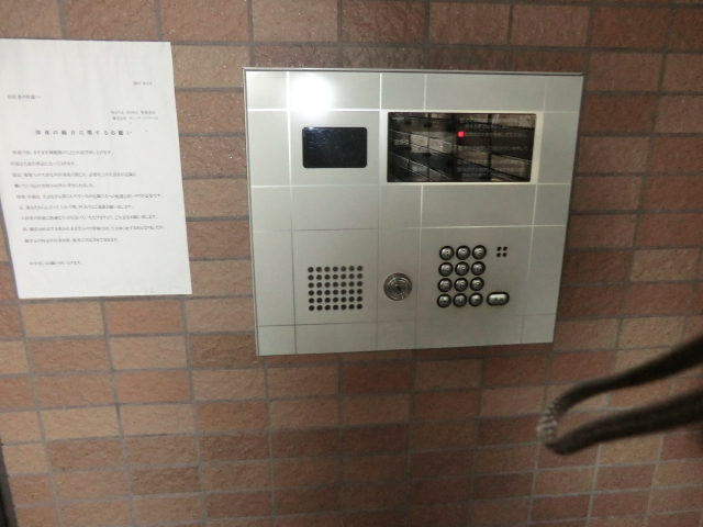 14/23 エントランス