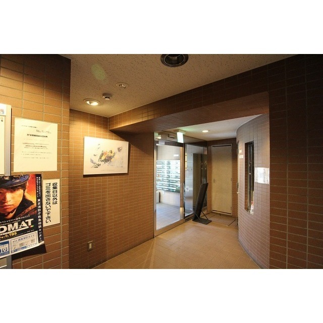 15/19 エントランス