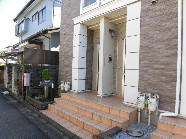 22/30 エントランス