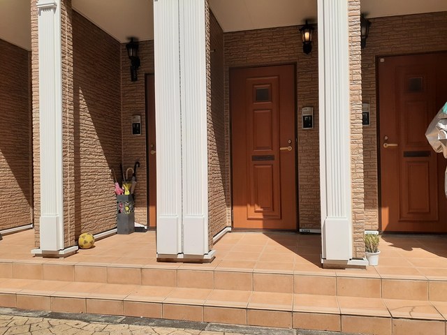 20/26 エントランス