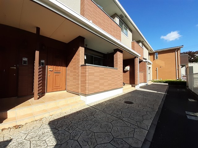 14/14 エントランス