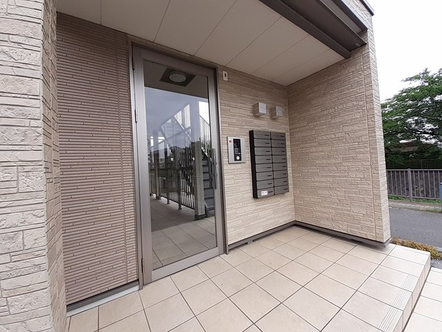 16/22 エントランス