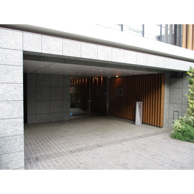 3/3 エントランス