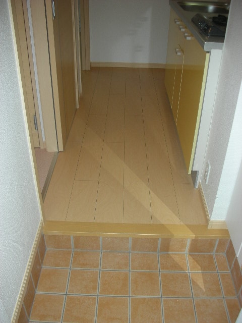 14/20 エントランス