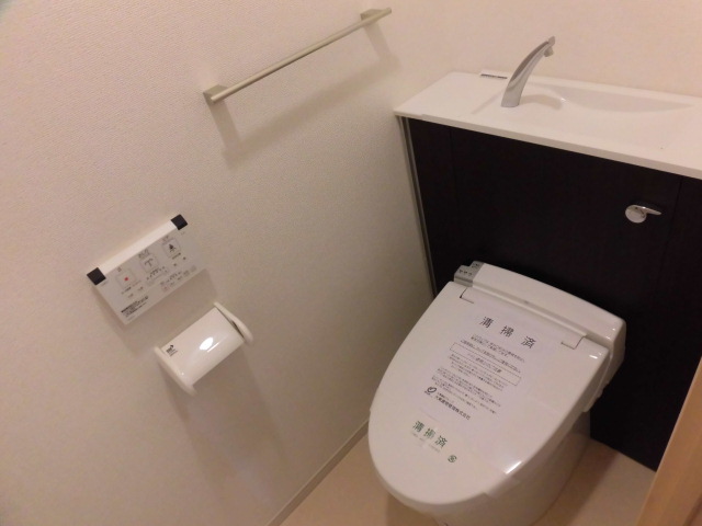 13/30 トイレ