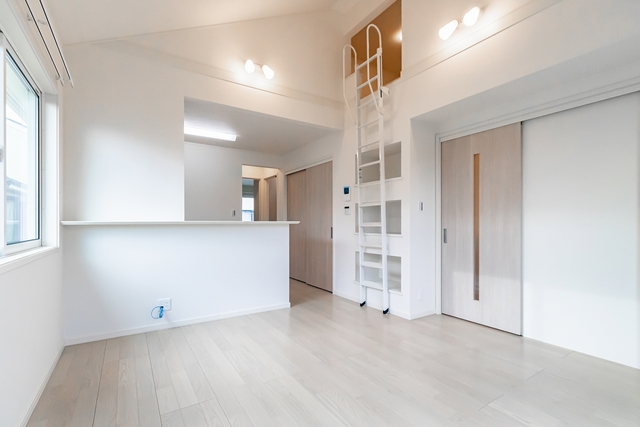 13/29 リビング/ダイニング