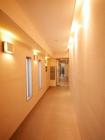 13/23 エントランス