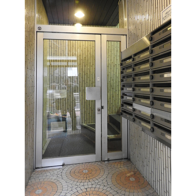 14/22 エントランス