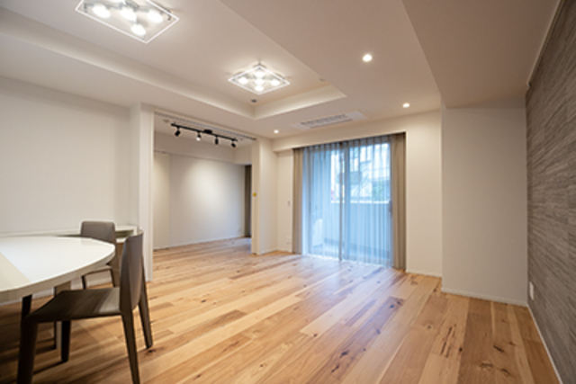 13/29 リビング/ダイニング