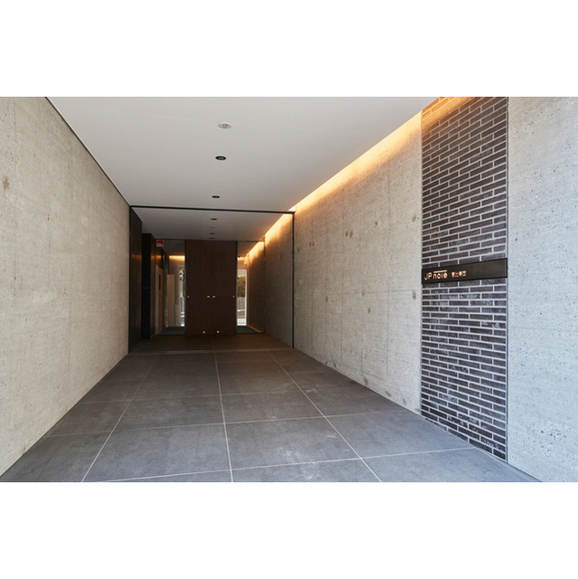 21/21 エントランス