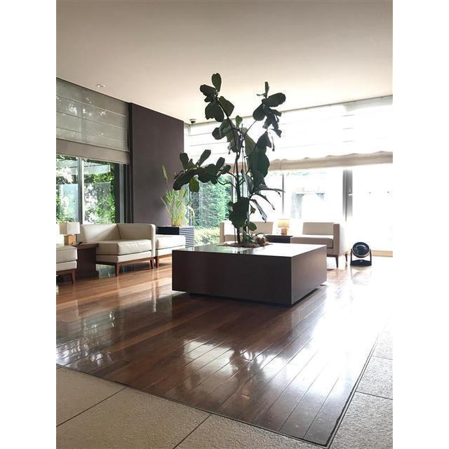 19/19 エントランス