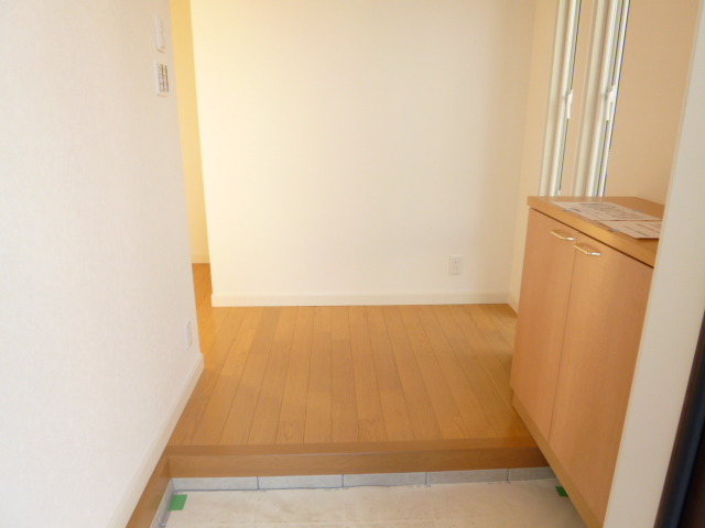 16/28 玄関