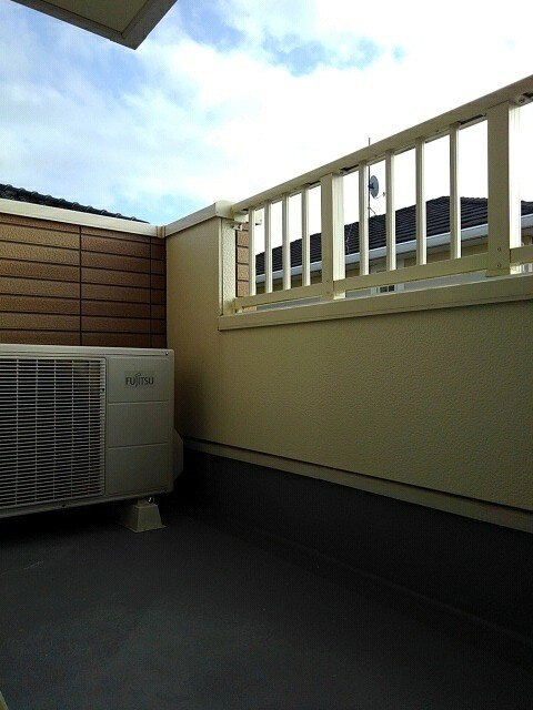 13/23 バルコニー