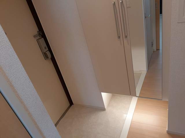 6/20 玄関