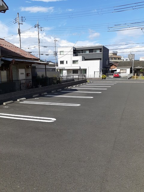 14/20 駐車場