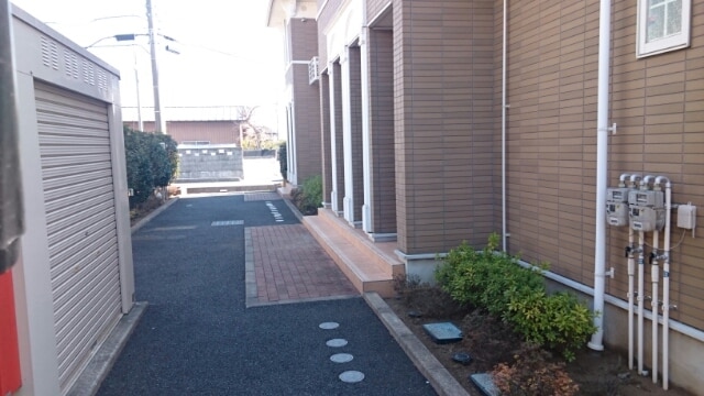 21/28 エントランス