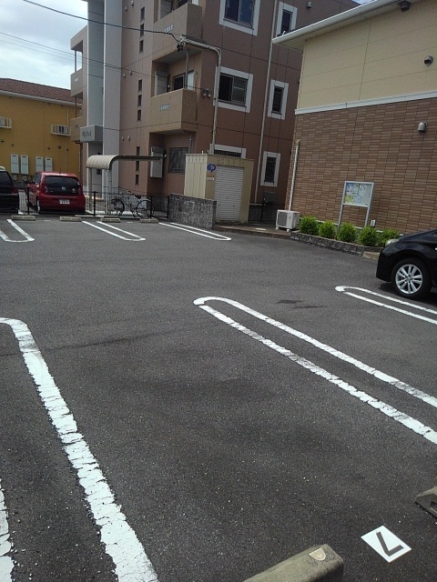 14/23 駐車場