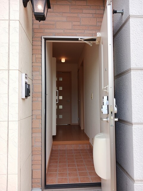 5/23 玄関
