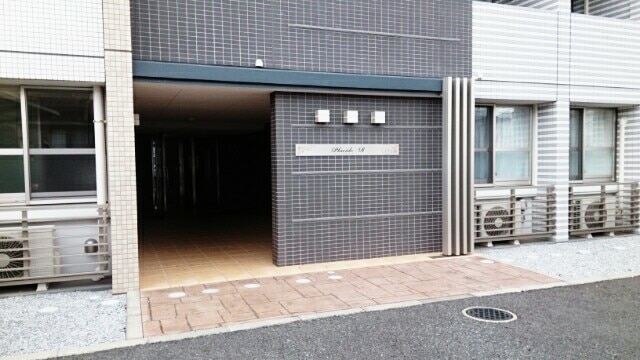 13/20 エントランス