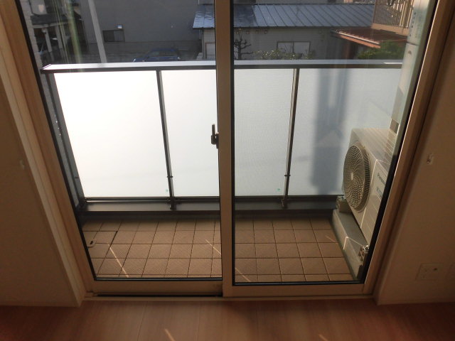 15/27 バルコニー