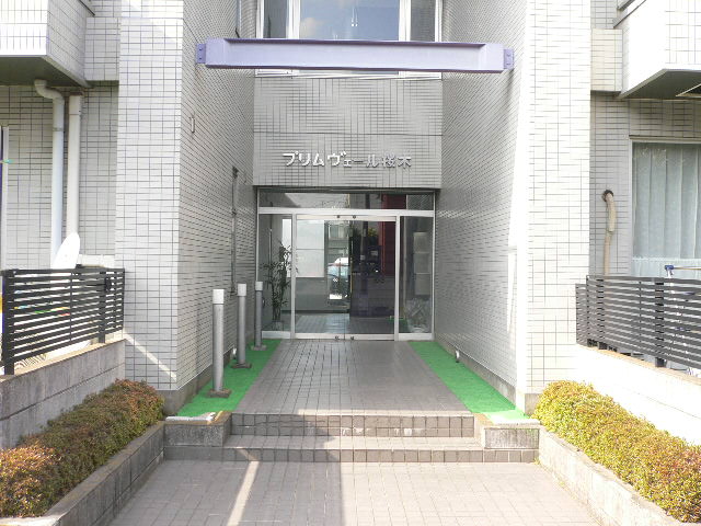 14/20 エントランス