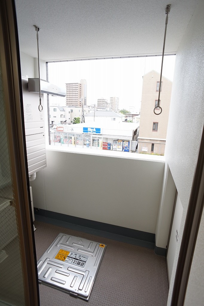 25/30 バルコニー