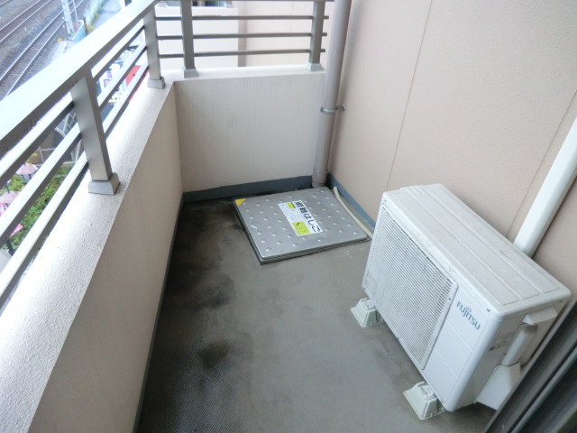 13/30 バルコニー