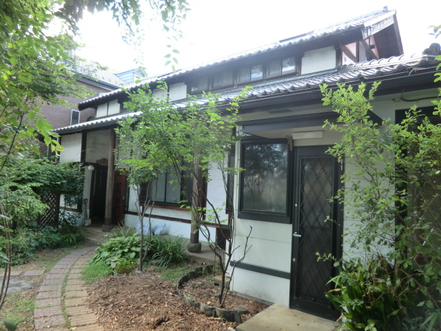 17/23 エントランス