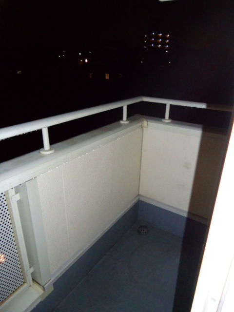 18/28 バルコニー