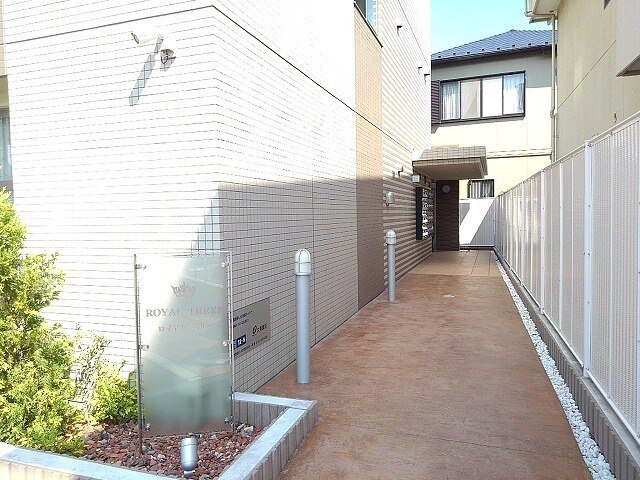 13/23 エントランス